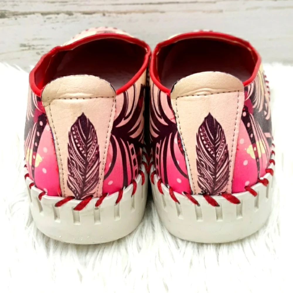 EUC NEEFS SLIP ON SHOES - Picture 4 of 9